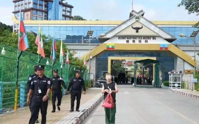 缅甸老板送回高考生称其前途光明 园区经历惊险获救